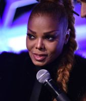 janet-jackson-toronto-10nov17-07.jpg