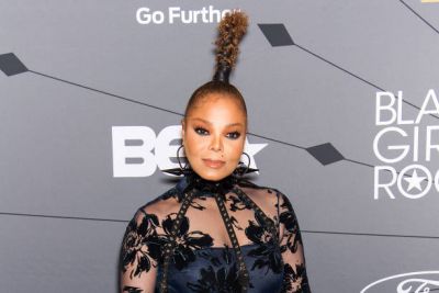 jj_Janet_BGR.jpg