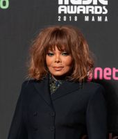 2018_Janet_MAMA_HongKong_5.jpg