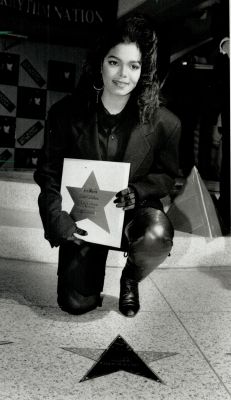 1990_-_SkyDome_CircleOfStars.jpg