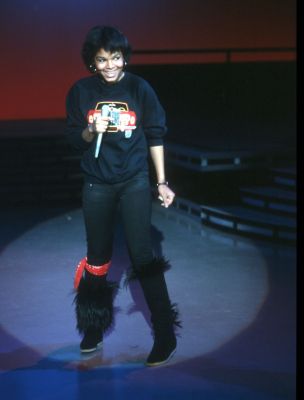 1982_AmericanBandstand_047.jpg