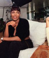 jj_BET_malibuhomeinterview_281829.jpg