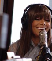 2007_RyanSeacrestRadioShow_01.jpg
