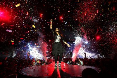 jj_JingleBellBall_2.jpg