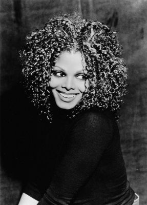 janet_TVR_EllenVonUnwerth_SET1_91.jpg