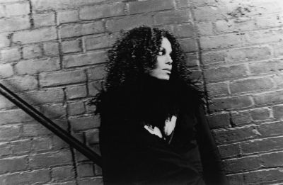 janet_TVR_EllenVonUnwerth_SET2_2.jpg
