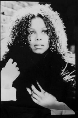 jj_EllenVonUnwerth_TVR_19.jpg