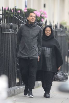 jj_pregnant_shopping_london16__281329.jpg