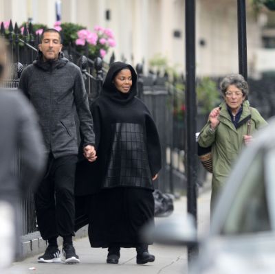jj_pregnant_shopping_london16__28229.jpg
