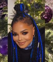 JJ_XMASSELFIE.jpg