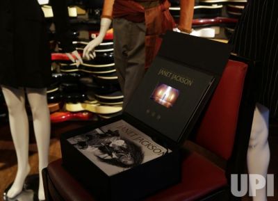janetexpo_nyc_282829.jpg