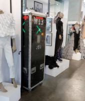 jj_juliensauctions_beverlyhills_gallery_opening_2021_283429.jpg