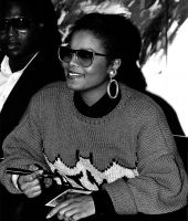 jj_JanetSignignEvent1986_28129.jpg