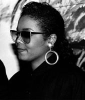 jj_JanetSignignEvent1986_28229.jpg