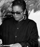 jj_JanetSignignEvent1986_28729.jpg