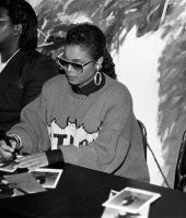 jj_JanetSignignEvent1986_28829.jpg