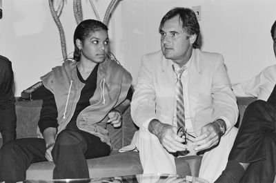 Janet_Jackson_and_Gil_Friesen_1986.jpg