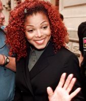 jj_leaving_circuslondon_waxfigure_001_28129.jpg