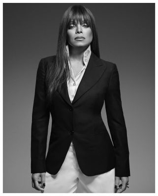 janet_daniellelevitt_outtakes_28329.jpg
