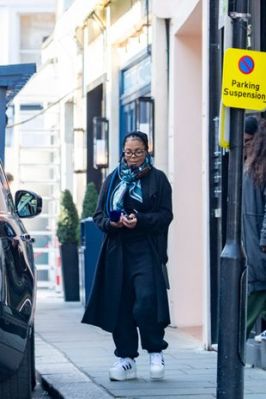 jj_posh-pawnbrokers_london_2022_28829.jpg