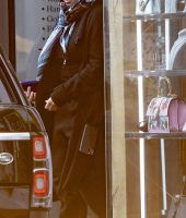 jj_posh-pawnbrokers_london_2022_28229.jpg