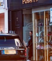 jj_posh-pawnbrokers_london_2022_28429.jpg