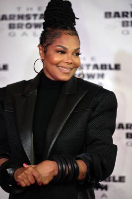 jj__BarnstableBrown_KentuckyGala22_281129.jpg
