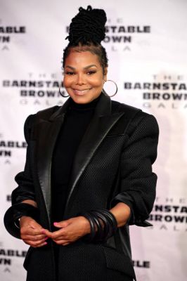 jj__BarnstableBrown_KentuckyGala22_281529.jpg