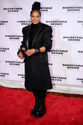 jj__BarnstableBrown_KentuckyGala22_281829.jpg