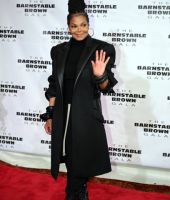 jj__BarnstableBrown_KentuckyGala22_281429.jpg
