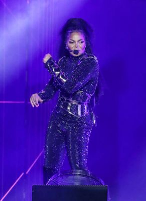 jj_EssenceFest2022_281729.jpg