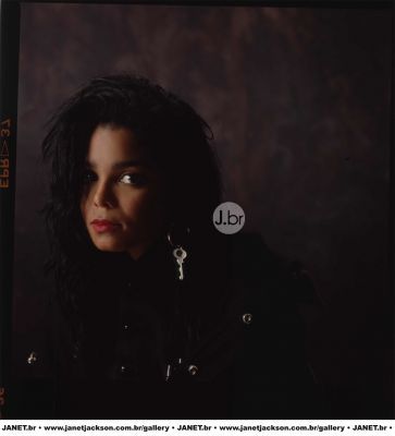 jj_GG89_Outtakes_28129.jpg