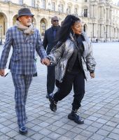 jj_arrivingLVShow_PFW_28329.jpg