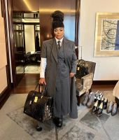 jj_VogueParisFashionWeekBTS_28129.jpg