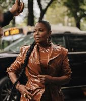 jj_NYFW_Arrivals_Siriano_23.jpeg
