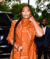 jj_NYFW_Arrivals_Siriano_23_28429.jpg