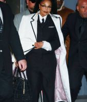 jj_Thom_Browne_NYFW24_Arrivals_281029.jpg