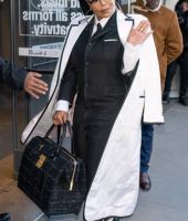 jj_Thom_Browne_NYFW24_Arrivals_28329.jpg