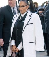 jj_Thom_Browne_NYFW24_Arrivals_28429.jpg