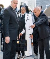jj_Thom_Browne_NYFW24_Arrivals_28829.jpg