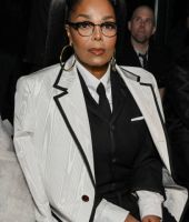 jj_Thom_Browne_NYFW24_Show_28629.jpg