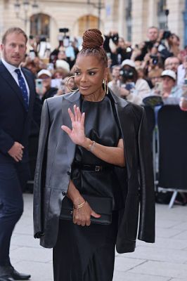 jj_JanetTomFord_PFW2500009.jpg