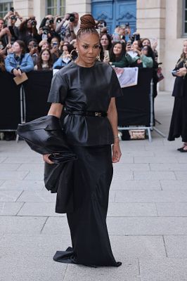 jj_JanetTomFord_PFW2500010.jpg