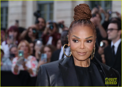 jj_JanetTomFord_PFW2500026.jpg