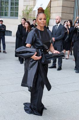 jj_JanetTomFord_PFW2500030.jpg