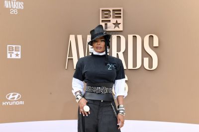 Click to view full size image
==============
jj_BET26_Carpet00008.jpg jj_BET26_Carpet00008.jpg