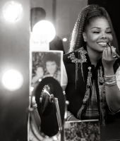 InStyle_outtake2.png