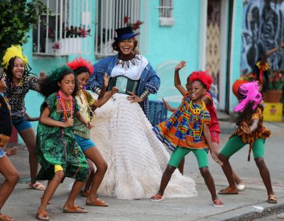 jj_JANET_MADEFORNOW_BTS_09.jpg
