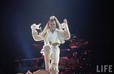 jj_janetWorldTourLIFEmag_011.jpg