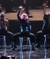 2001_MTVicon_Show_037.jpg